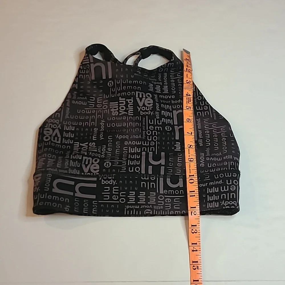 #115 LULULEMON Sports Bra size 6 T1254